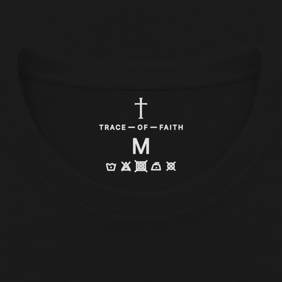 Lichtspoor in Black, neck label